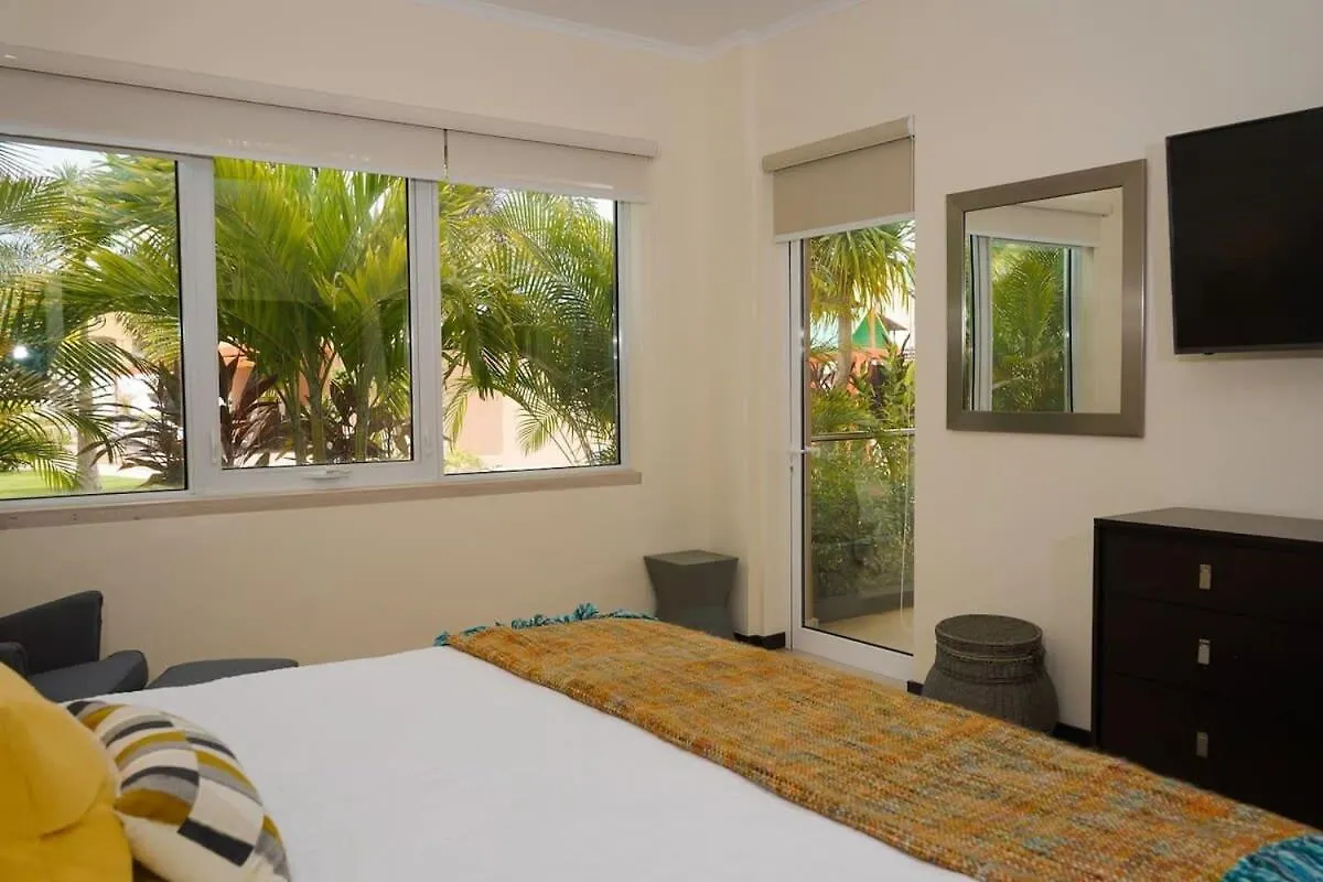 Spectacular Apartment In Levent Eagle Beach Palm Beach