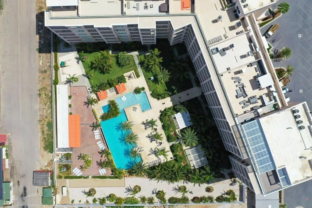 Spectacular Apartment In Levent Eagle Beach Palm Beach
